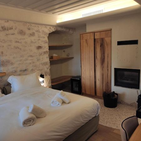 דימיטסאנה Casagli Luxury Suites מראה חיצוני תמונה