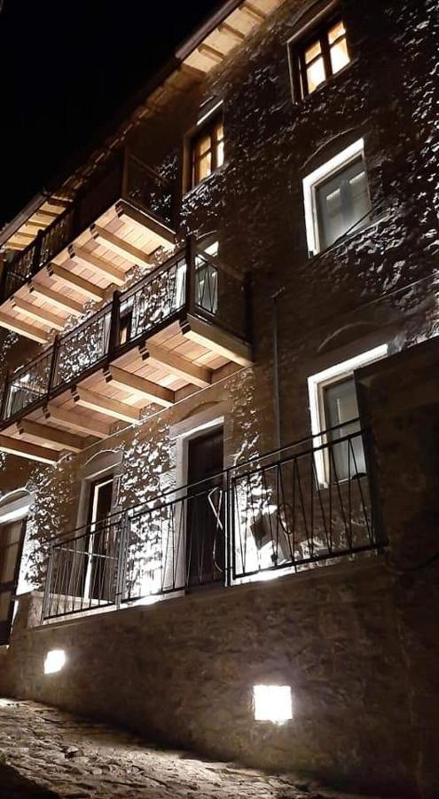 דימיטסאנה Casagli Luxury Suites מראה חיצוני תמונה